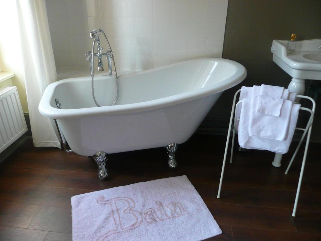 Chambres D'Hotes Et Roulotte Au Bonheur Du Parc Le Breuil  Kamer foto