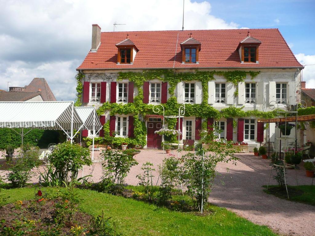 Chambres D'Hotes Et Roulotte Au Bonheur Du Parc Le Breuil  Buitenkant foto