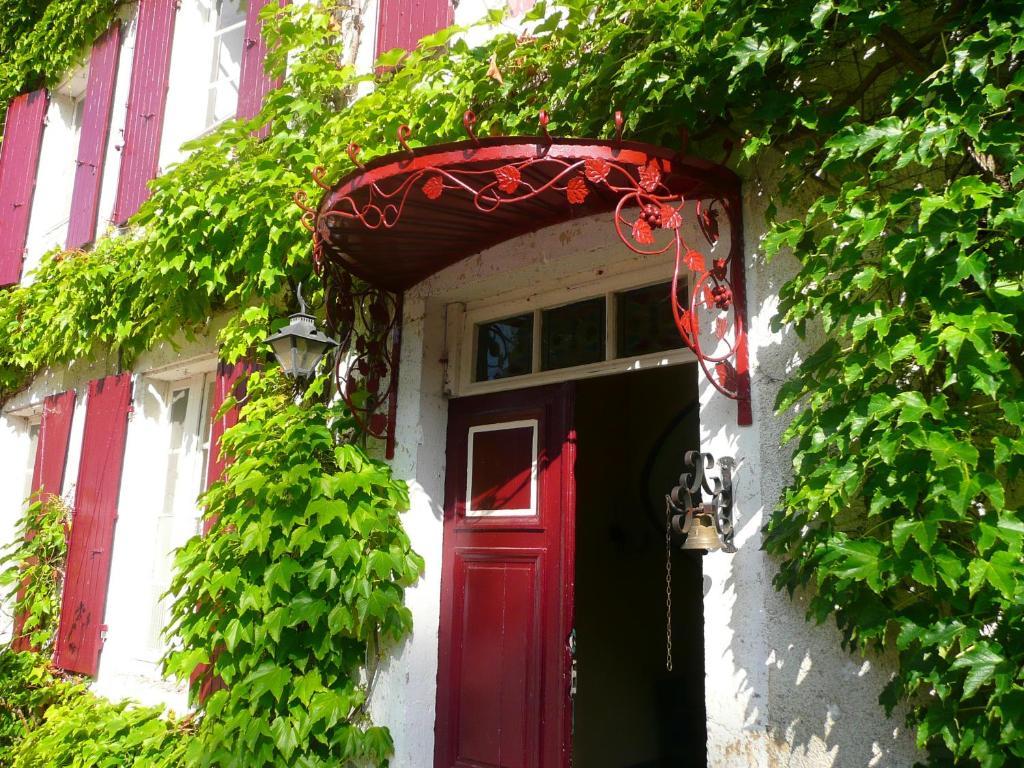 Chambres D'Hotes Et Roulotte Au Bonheur Du Parc Le Breuil  Buitenkant foto