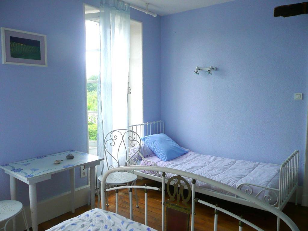 Chambres D'Hotes Et Roulotte Au Bonheur Du Parc Le Breuil  Kamer foto
